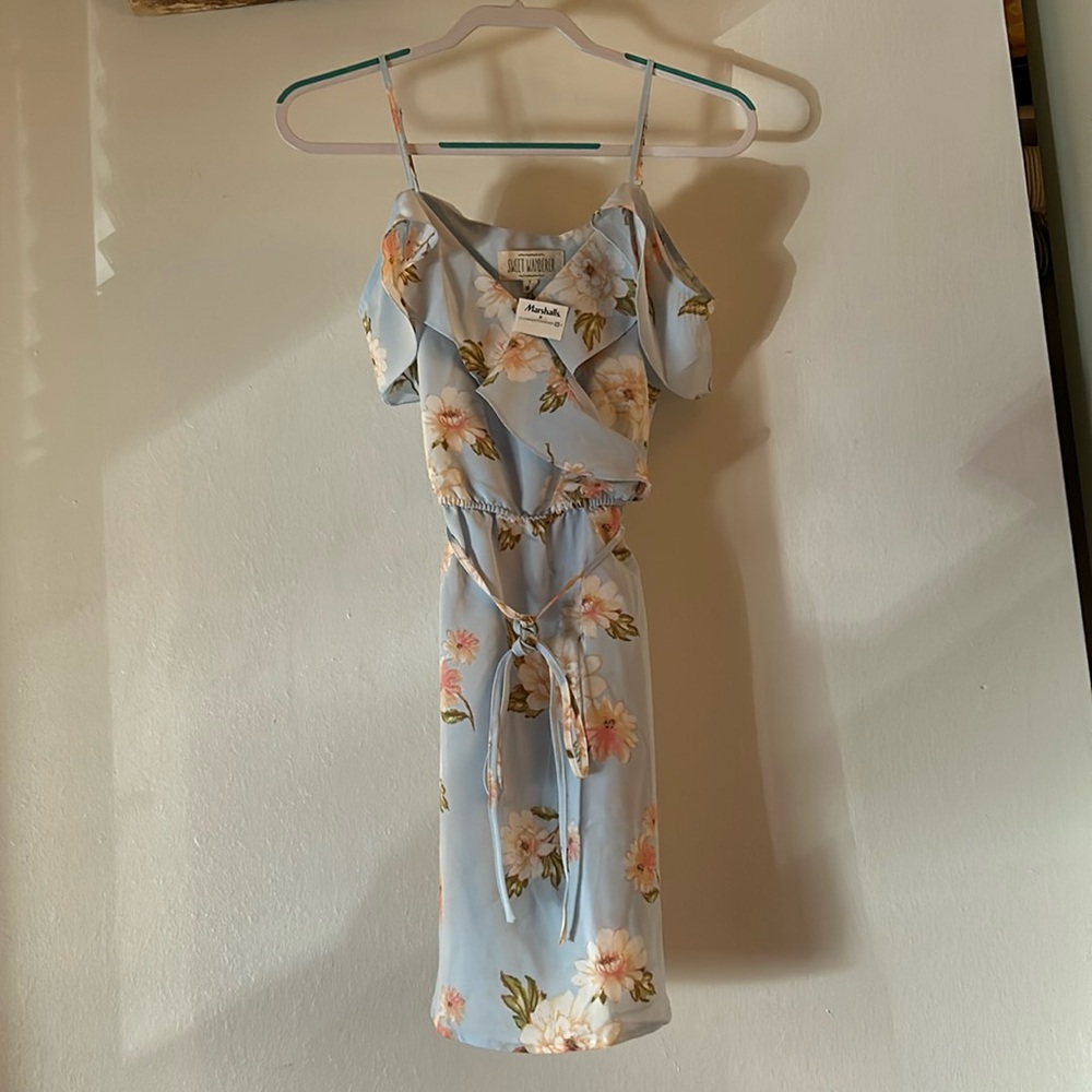 Sweet Wanderer: Blue Floral: Dress Small: see photos for measurements